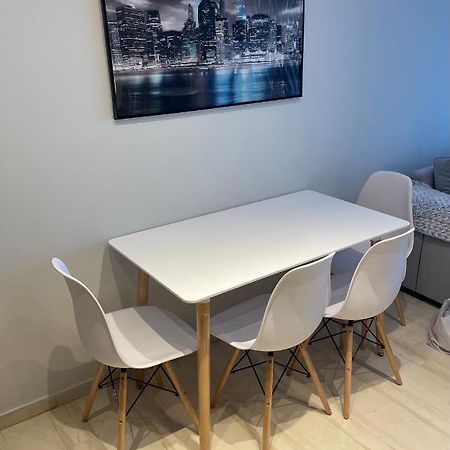 Luxury 3 Bedroom Apartment In Kiato Center 外观 照片